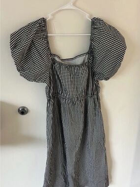 Black and White Gingham Puff-Sleeve Dress